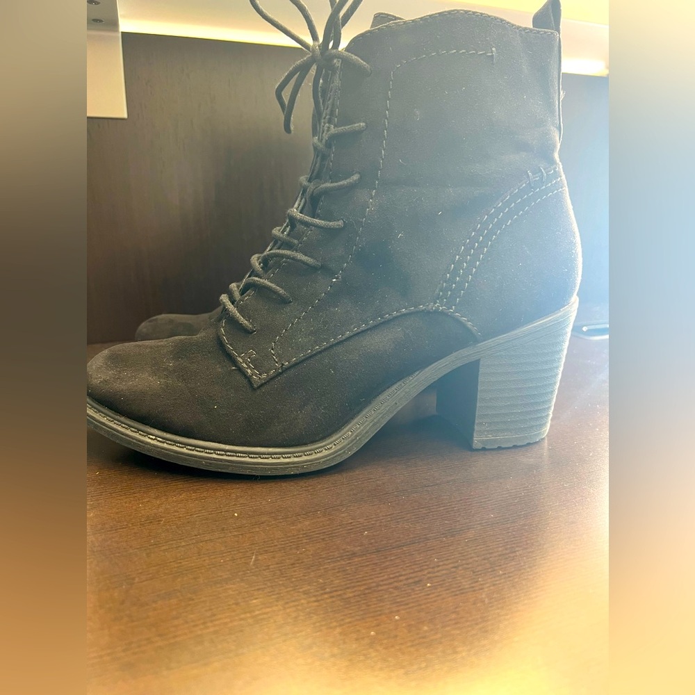 True Craft Leana Womens Black Round Toe Lace Up Block Heel Ankle Booties Size 9M